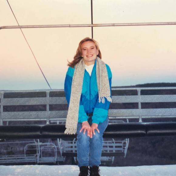 Meet your Posher, Jenn - Picture 1 of 1